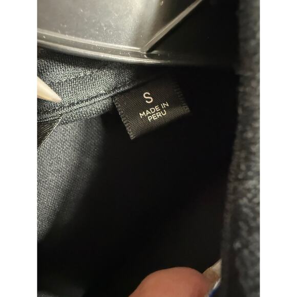 TravisMathew Black Gray Stripe Polo Shirt Size Small - Picture 6 of 8